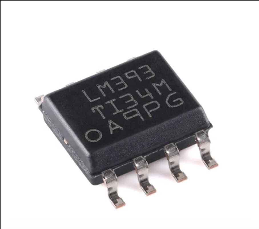 LM393 IC